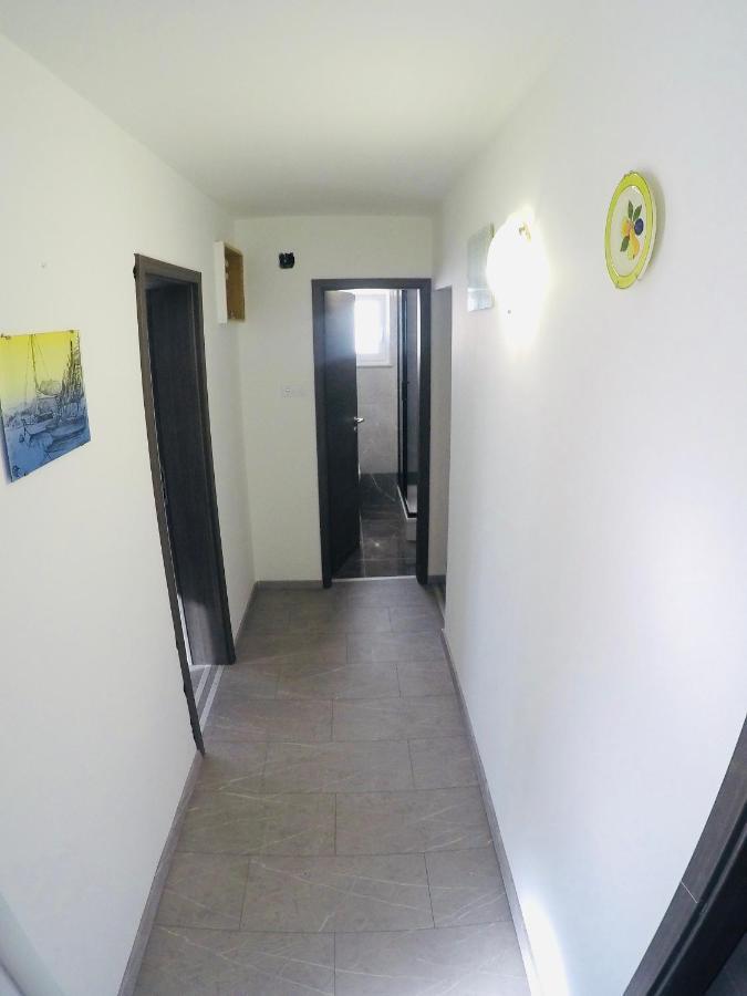 Apartments Lopac Ядраново Экстерьер фото