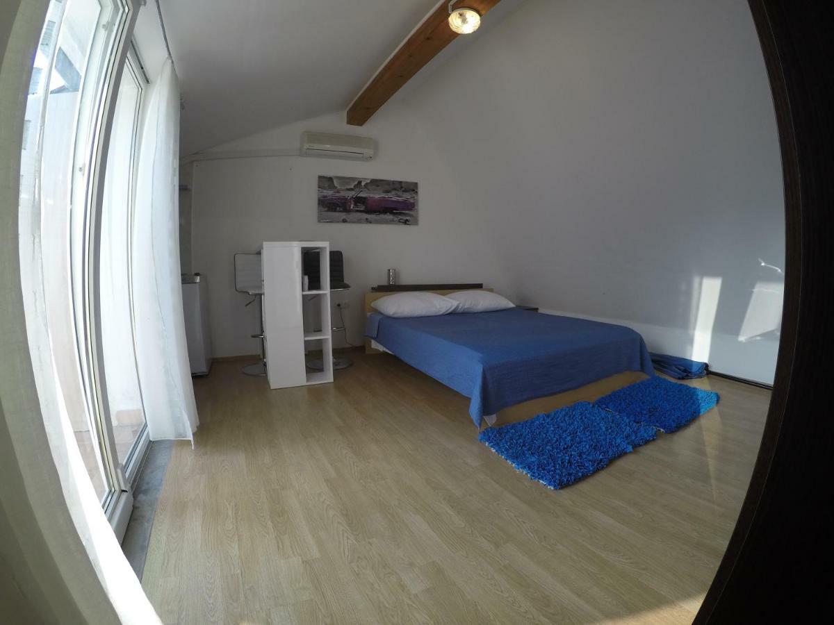 Apartments Lopac Ядраново Экстерьер фото