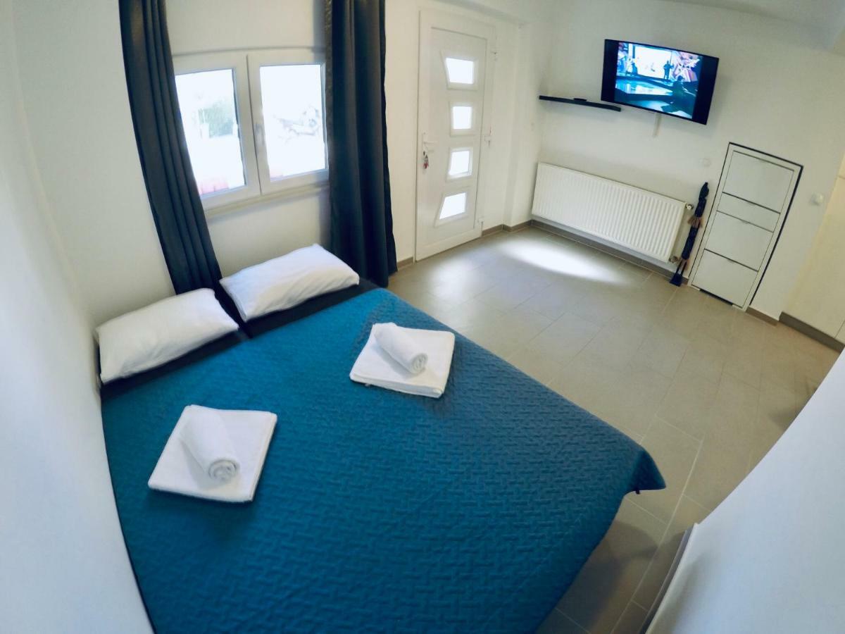 Apartments Lopac Ядраново Экстерьер фото