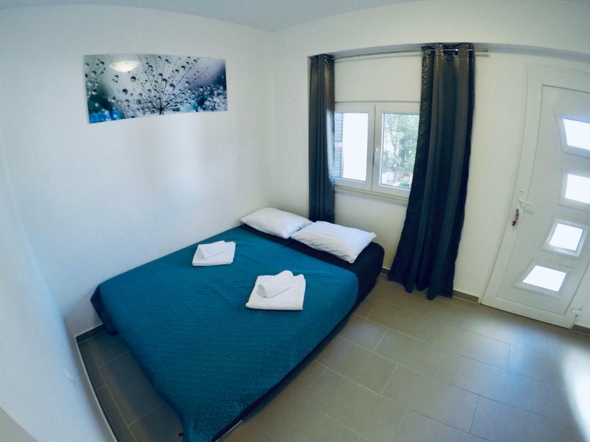 Apartments Lopac Ядраново Экстерьер фото