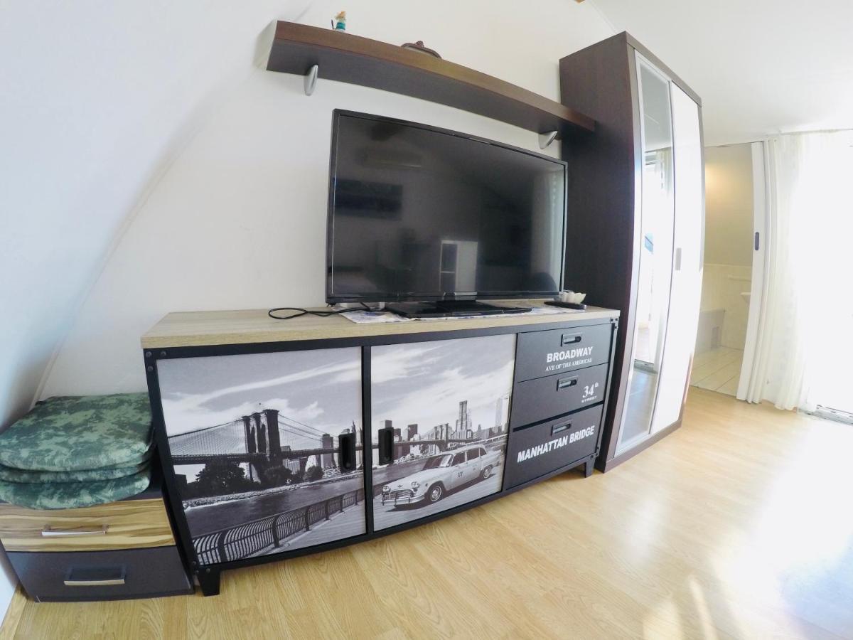 Apartments Lopac Ядраново Экстерьер фото